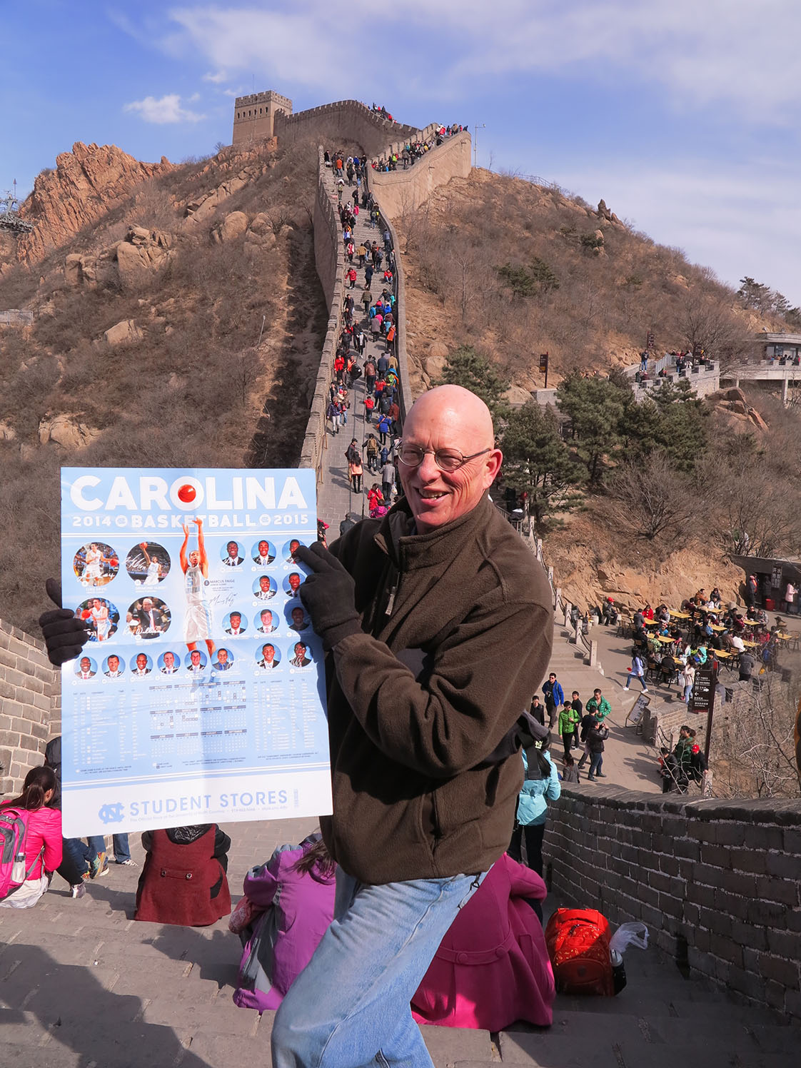 Just Mr. Joke and a couple of thousand of my best Chinese friends at the Great Wall. Go Heels! (Photo by Chen Kai)_