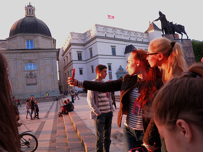 Proving yet again that teens are the same the world over: a selfie in Vilnius, Lithuania. (Jock Lauterer photo)